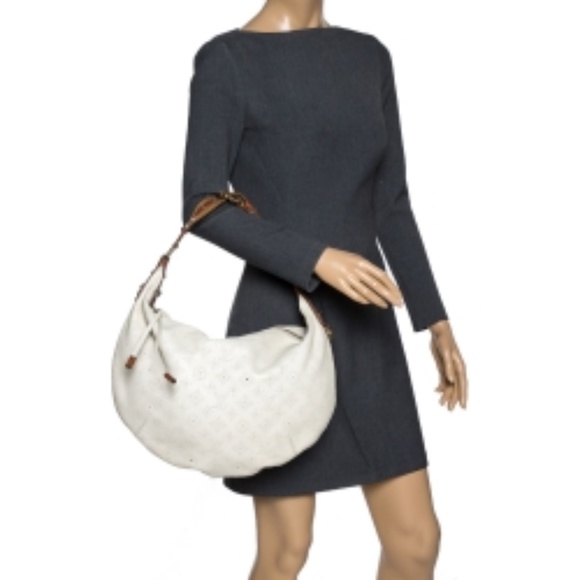 Louis Vuitton Perforated Monogram Leather Onatah GM Bag LIMITED EDITION! - Picture 9 of 9